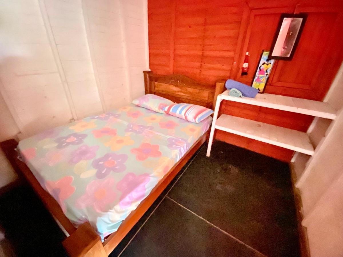 Hostal Paraiso ムクラ島 部屋 写真