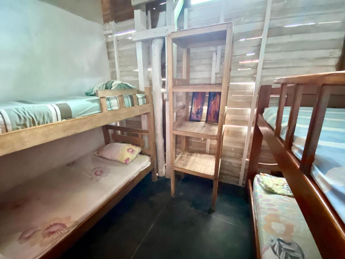 Hostal Paraiso ムクラ島 部屋 写真