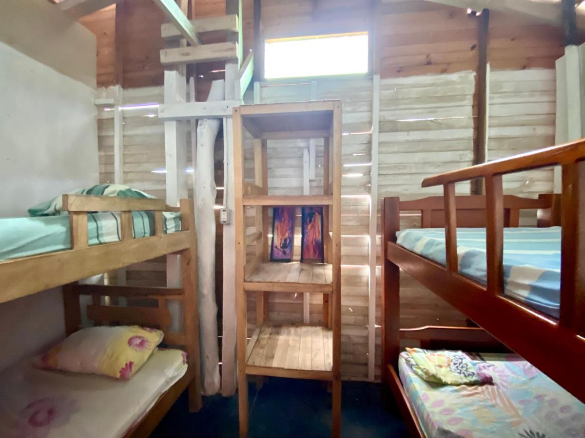 Hostal Paraiso ムクラ島 部屋 写真